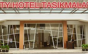 City Hotel